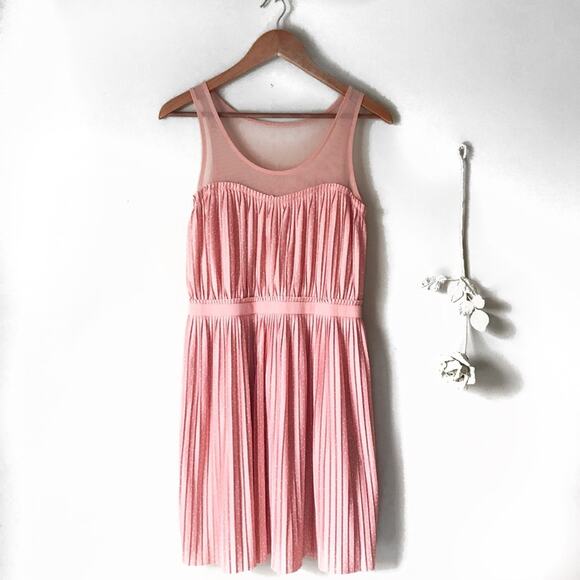 Lauren Conrad pleated dress - Picture 1 of 8